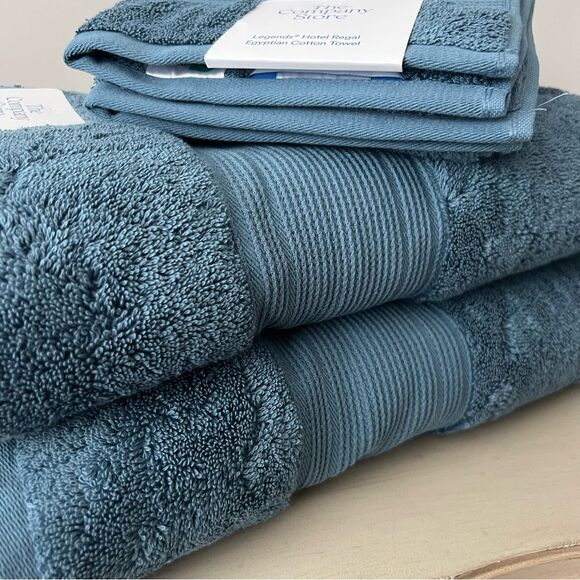 The Company Store
Legends Hotel Regal Ocean Blue Egyptian Cotton Bath
Towel Set - Picture 3 of 8